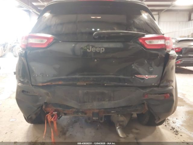 Jeep Cherokee Trailhawk Image 13