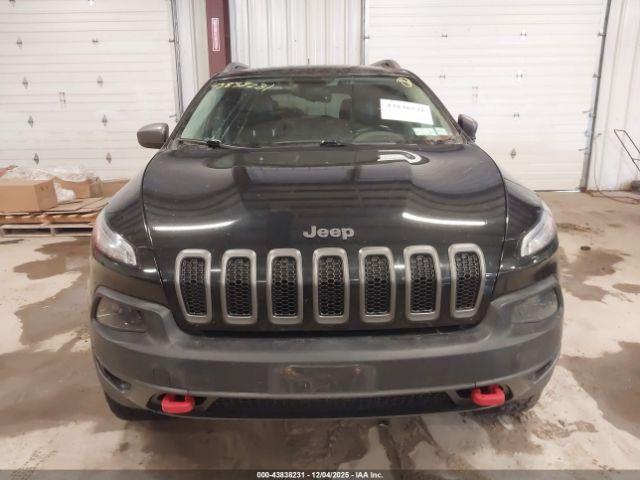 Jeep Cherokee Trailhawk Image 7