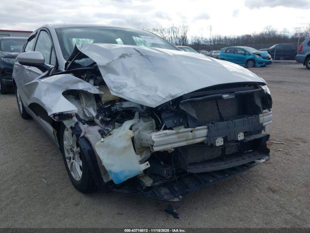 Ford Fusion S Image 3