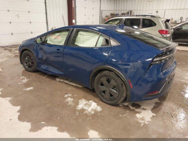 Toyota Prius Prime Se Image 9