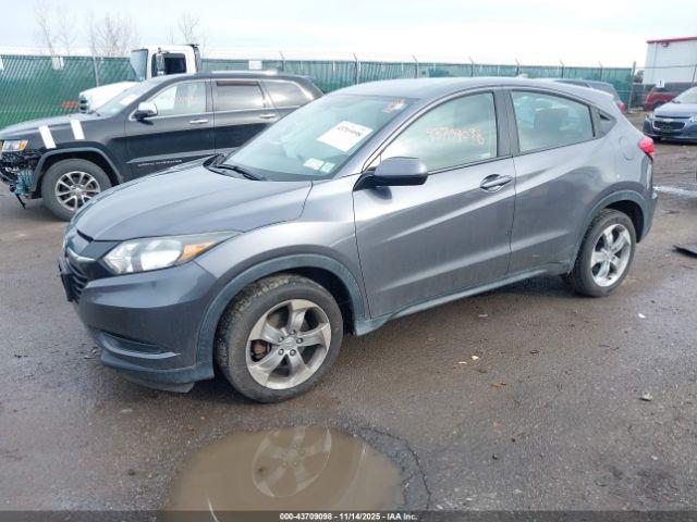 Honda HR-V Lx Image 2