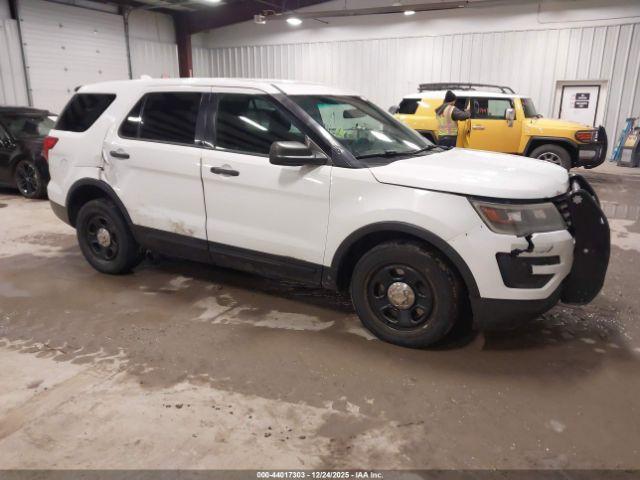  Salvage Ford Utility Police Intercepto