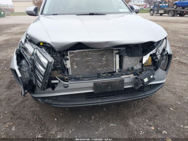 Hyundai TUCSON Blue Image 6