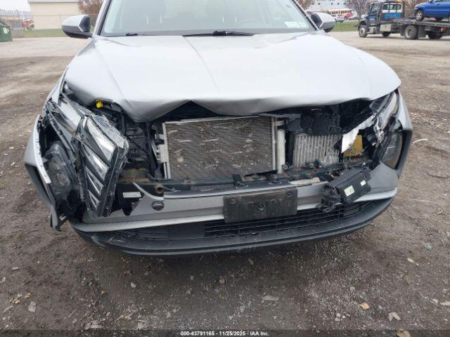 Hyundai TUCSON Blue Image 6