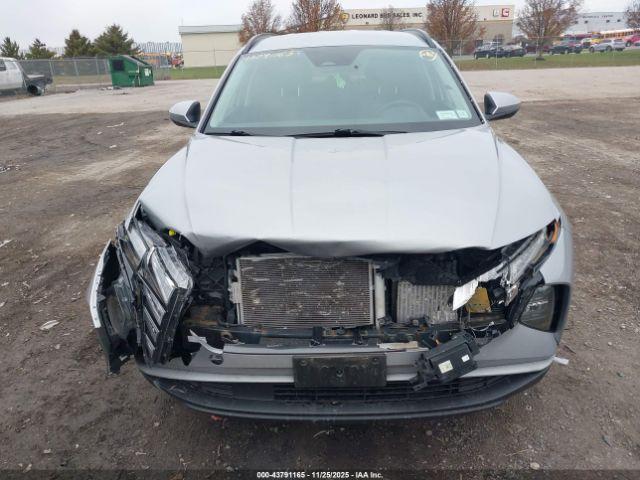 Hyundai TUCSON Blue Image 15