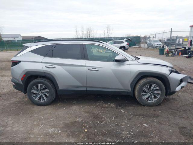 Hyundai TUCSON Blue Image 13