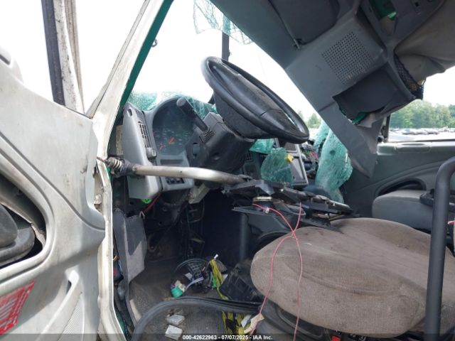 International 4000 4400 Image 7