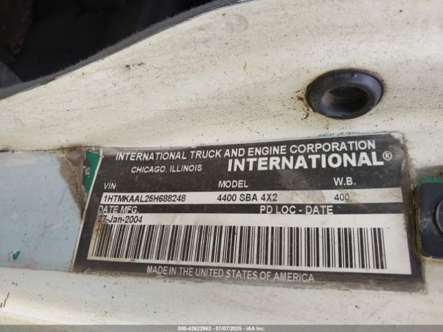 International 4000 4400 Image 9