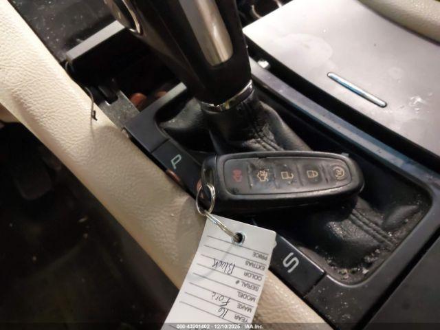 Ford Taurus Sel Image 12