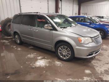  Salvage Chrysler Town & Country