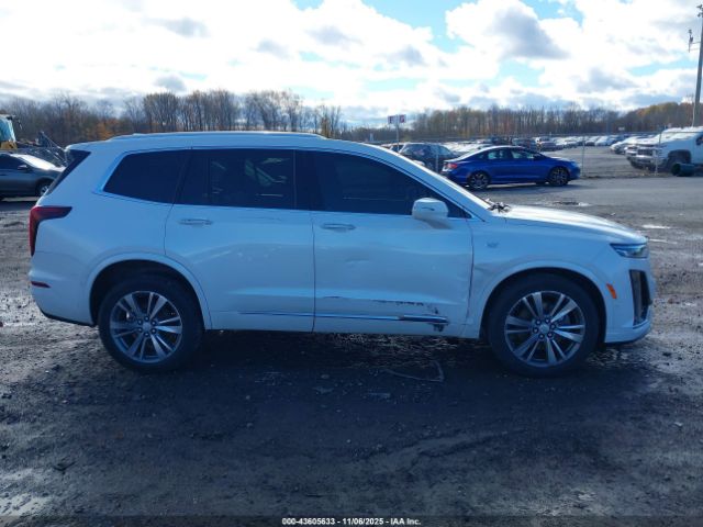 Cadillac XT6 Awd Premium Luxury Image 8