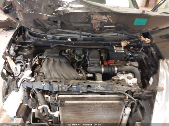 Nissan Versa 1.6 Sv Image 8