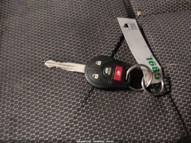 Nissan Versa 1.6 Sv Image 10