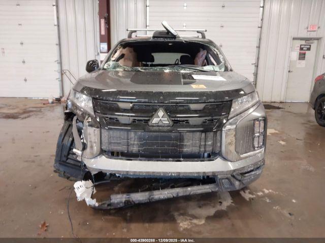 Mitsubishi Outlander 2.0 Trail Edition Awc Image 4