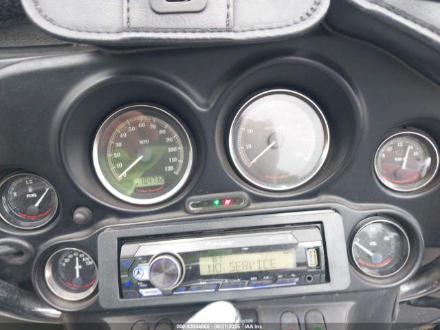 Harley-Davidson Flhtcui Image 10