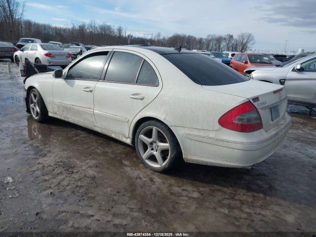 Mercedes-Benz E-Class 4matic Image 13