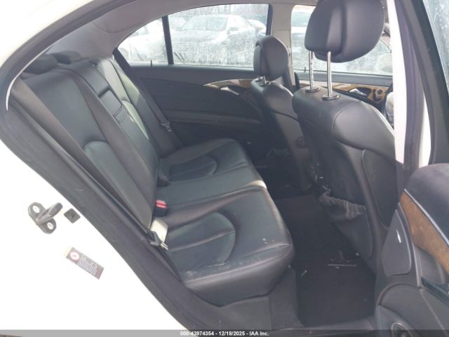 Mercedes-Benz E-Class 4matic Image 8