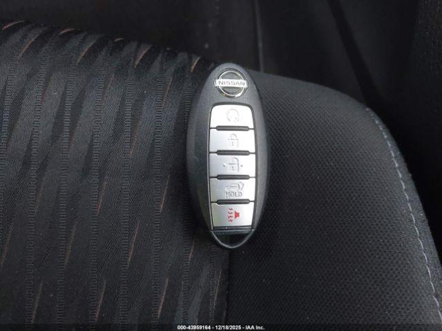 Nissan Rogue Sv Image 14