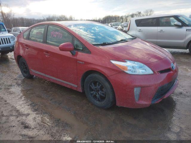  Salvage Toyota Prius