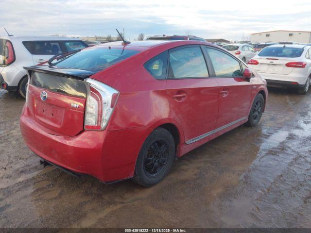 Toyota Prius Four Image 11