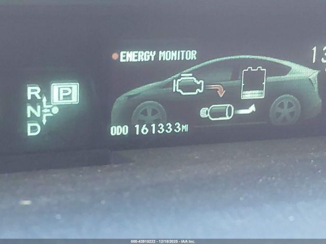 Toyota Prius Four Image 14