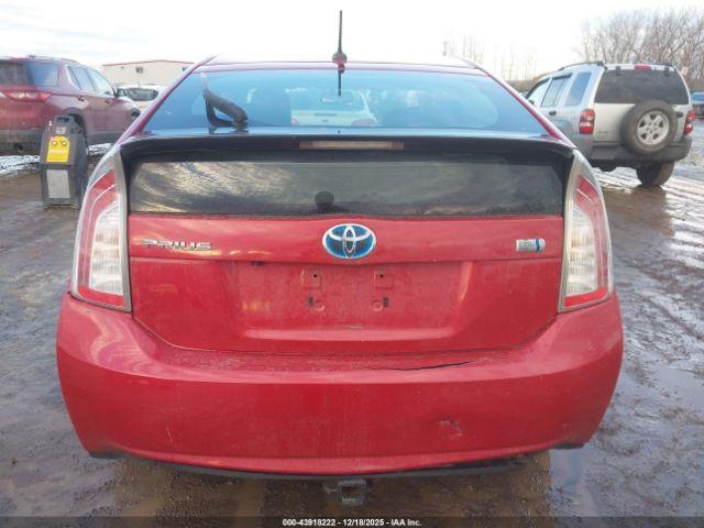 Toyota Prius Four Image 16