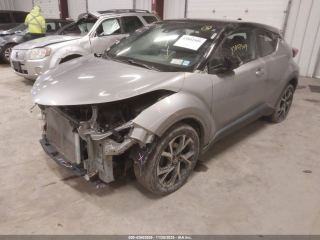 Toyota C-HR Xle Image 3