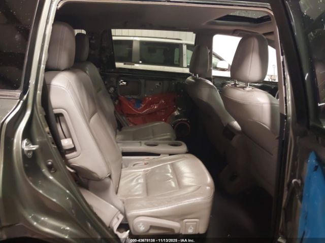 Toyota Highlander Limited V6 Image 13