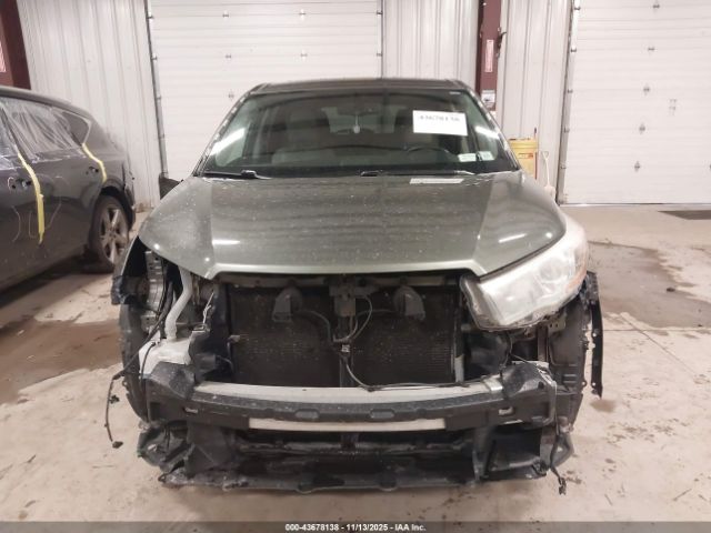 Toyota Highlander Limited V6 Image 4