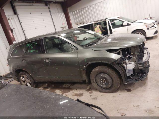 Toyota Highlander Limited V6 Image 8