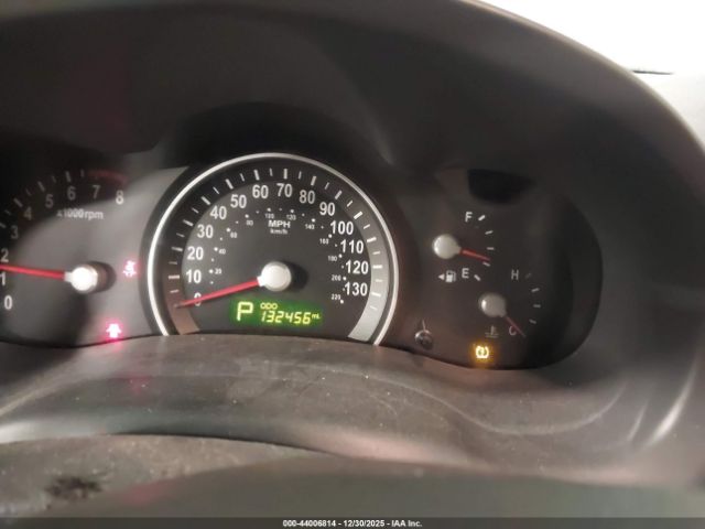 Kia Sedona Lx Image 4