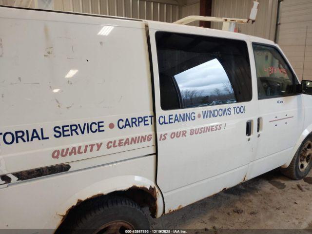 Chevrolet Astro Image 3