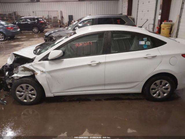 Hyundai ACCENT Se Image 12