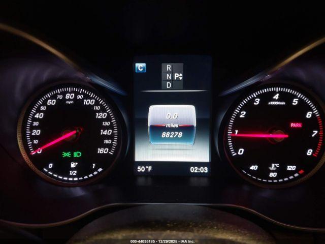 Mercedes-Benz C-Class 4matic Image 15