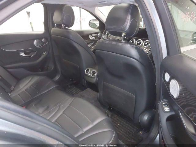 Mercedes-Benz C-Class 4matic Image 10