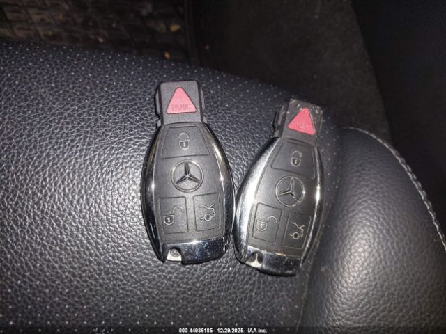 Mercedes-Benz C-Class 4matic Image 14