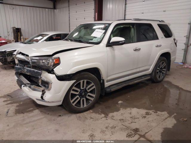 Toyota 4Runner Limited Image 16