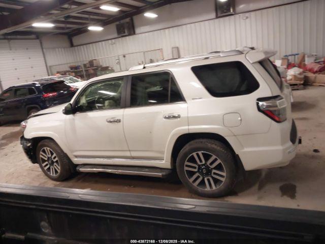 Toyota 4Runner Limited Image 13