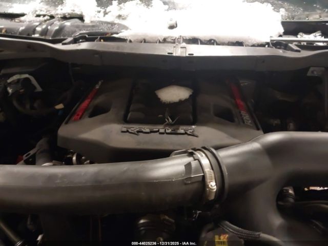 Ford F-150 Raptor Image 11
