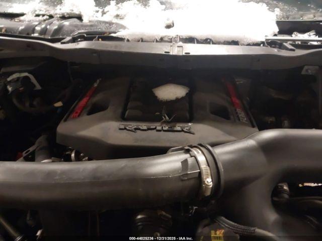 Ford F-150 Raptor Image 11