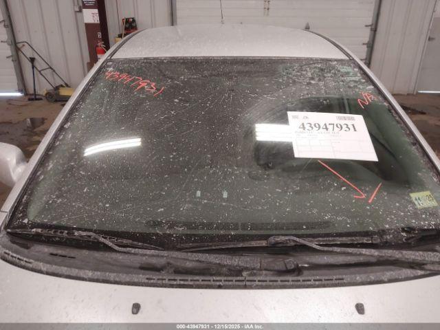 Toyota Corolla Le Image 8