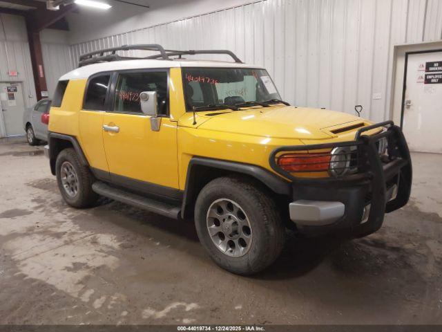  Salvage Toyota FJ Cruiser