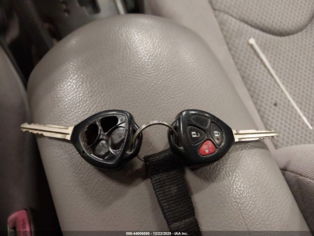 Toyota RAV4 Image 10