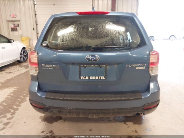 Subaru Forester 2.5i Image 8