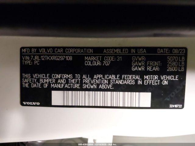 Volvo S60 B5 Core Dark Theme Image 3