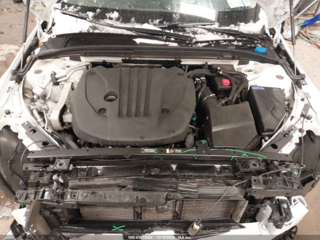 Volvo S60 B5 Core Dark Theme Image 2