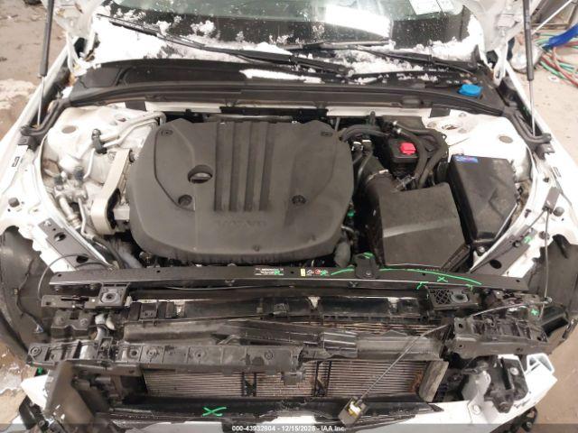 Volvo S60 B5 Core Dark Theme Image 2