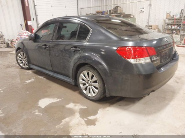 Subaru Legacy 2.5i Limited Image 8