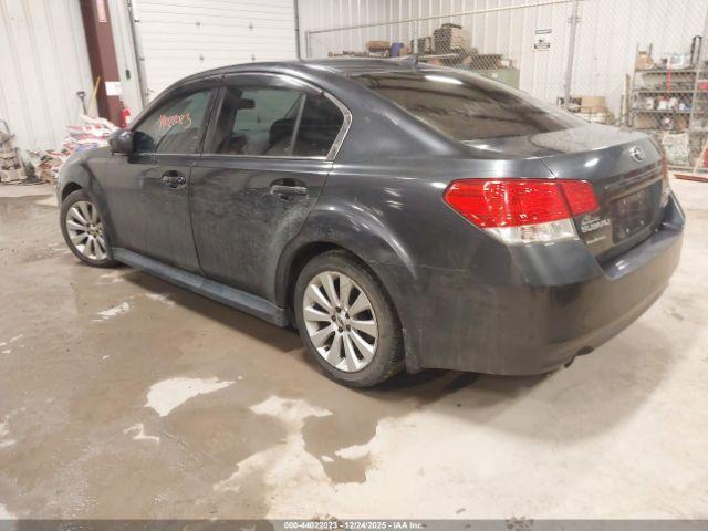 Subaru Legacy 2.5i Limited Image 8