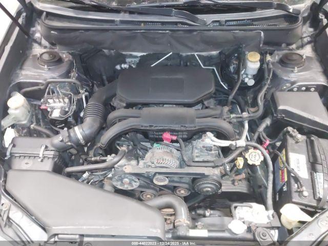 Subaru Legacy 2.5i Limited Image 4